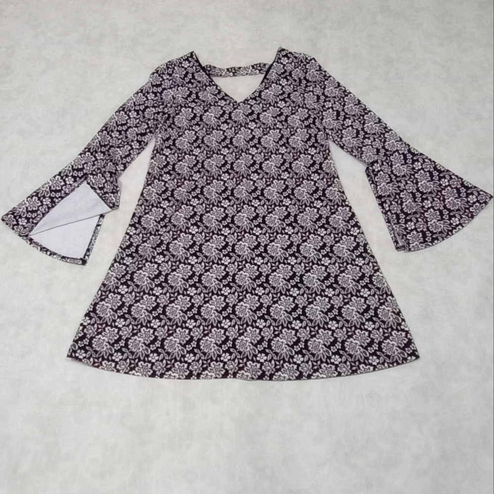 SIGNATURE ROBBIE BEE Black with Red Accents Floral Print Split Bell Slee… - Picture 3 of 9